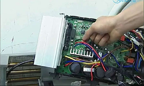 科尔沁右翼中美的空调电话是多少